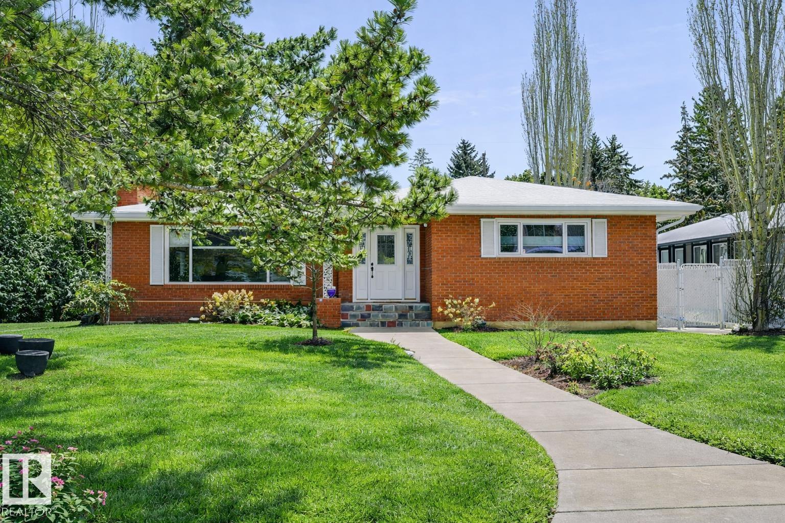 37 Valleyview Crescent NW, Edmonton, AB, T5R5S7 photo 4