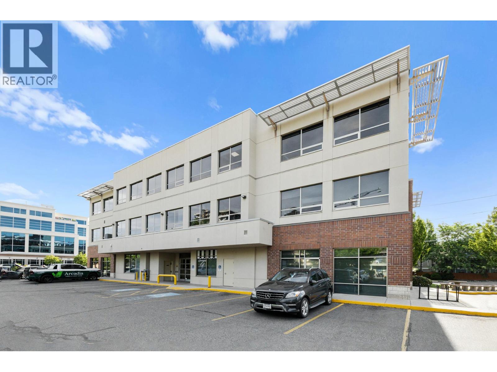 Additional image 4 of 107-3330 Richter Street, Kelowna, BC, V1W4V5
