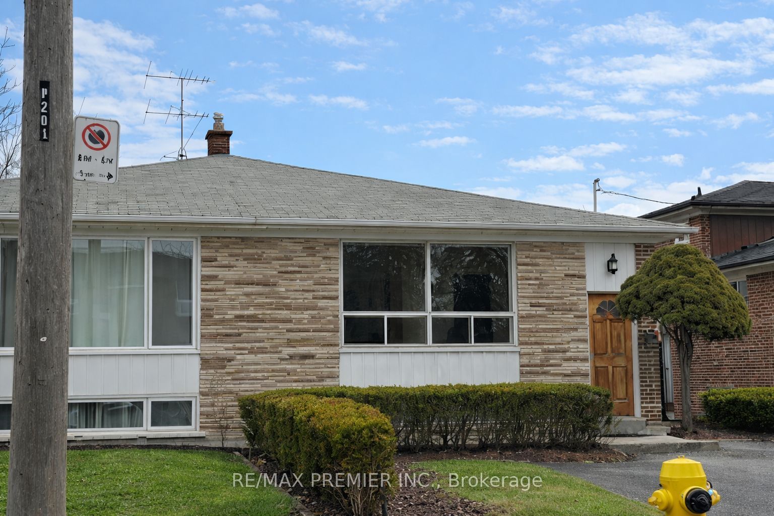 Main Floor-199 Gracedale Boulevard, Toronto, ON, M9L 2C3
