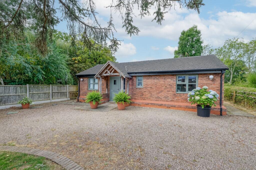 Church Road, Bradley Green, B96