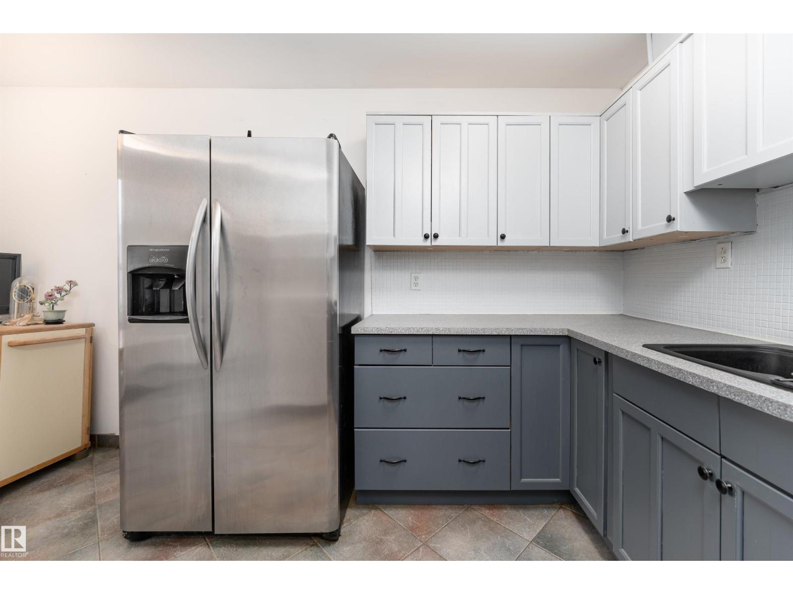 Additional image 4 of 17737 95 Street NW, Edmonton, AB, T5Z2E2