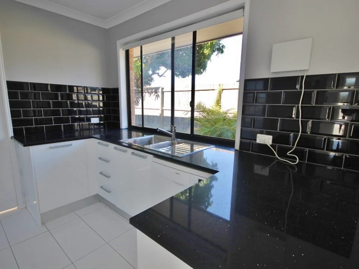 22 Shapcott Place, Runcorn QLD 4113 photo 2