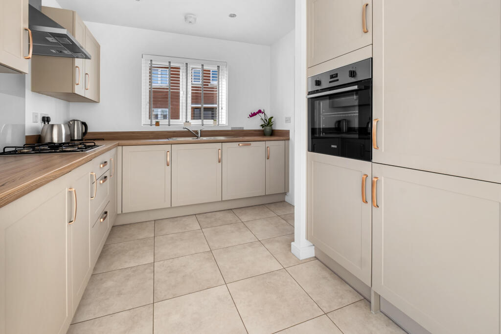 Additional image 7 of Maple Close, Bromsgrove B61 7FH