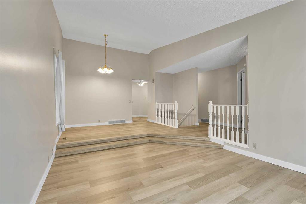 Additional image 6 of 1111 Berkley Drive NW, Calgary, AB, T3K1S6