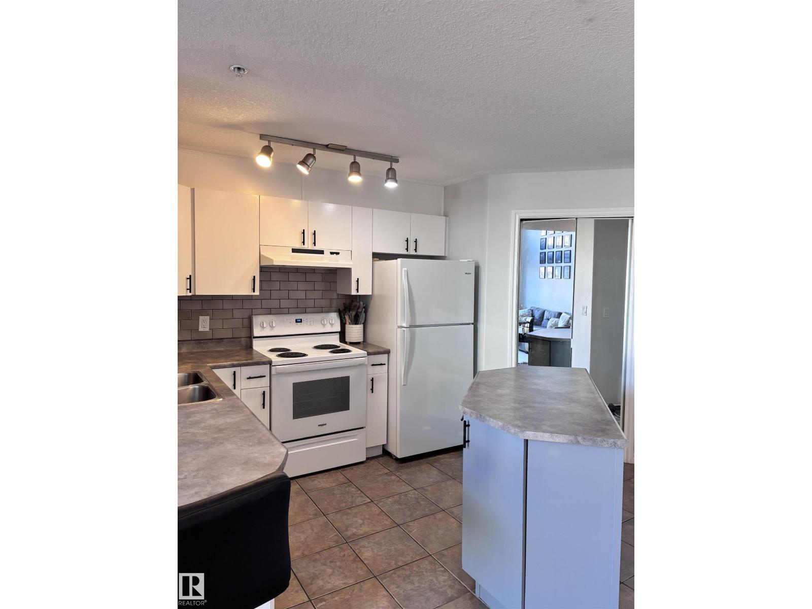 Additional image 4 of 506-10046 110 Street NW, Edmonton, AB, T5K2Y2