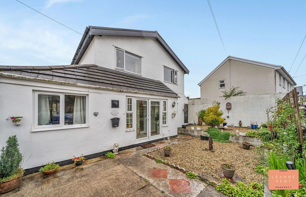4 bed detached house for saleEast Avenue, Bedwas CF83