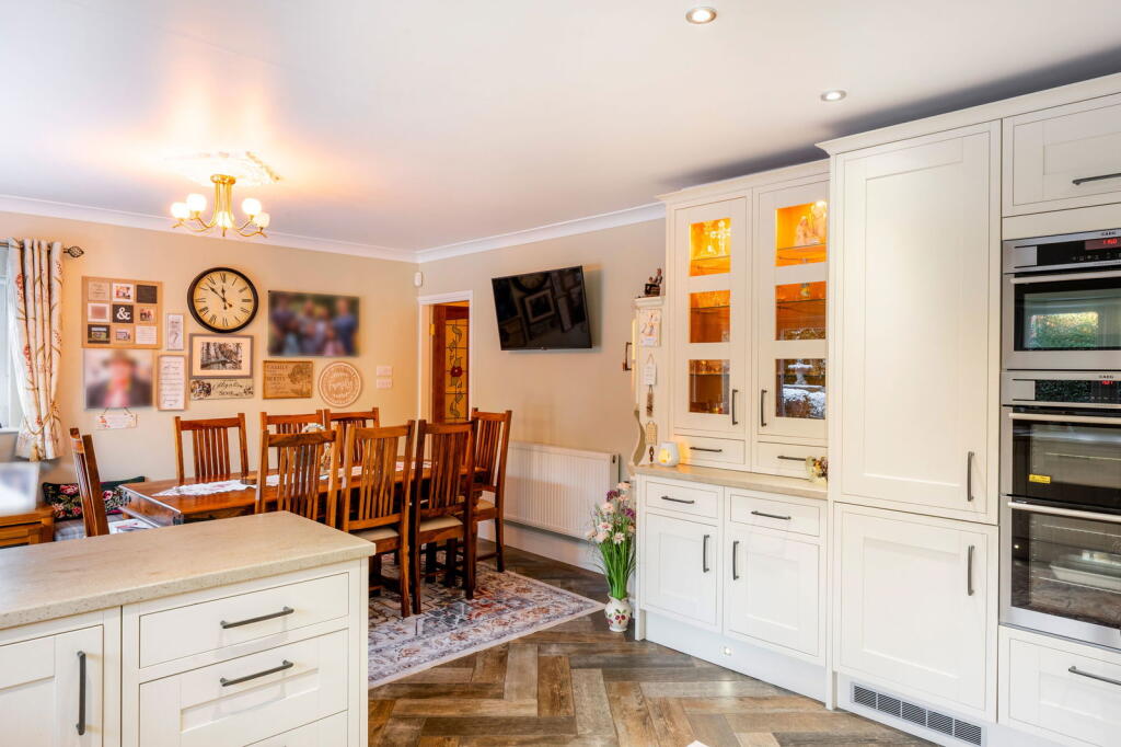Additional image 7 of Rowthorn Close, Sutton Coldfield, B74 2EN