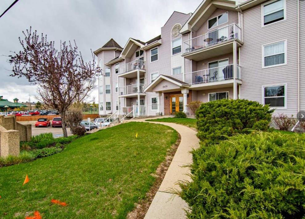 Additional image 2 of 305-5435 Lakeshore Drive, Sylvan Lake, AB, T4S 1T2