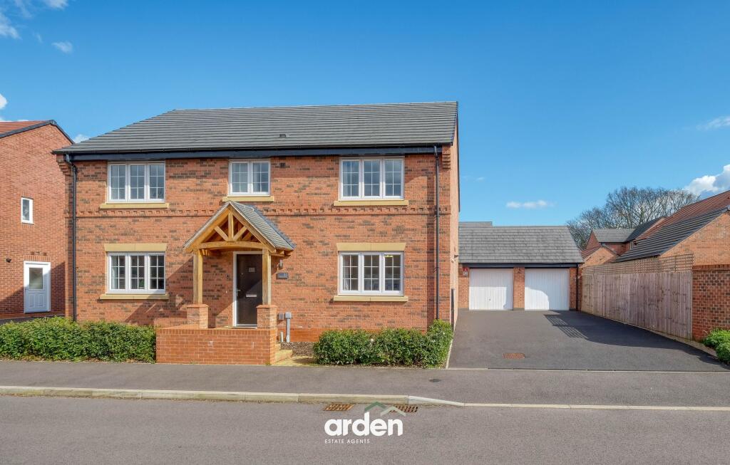 Pastures Drive, Tidbury Green, B90