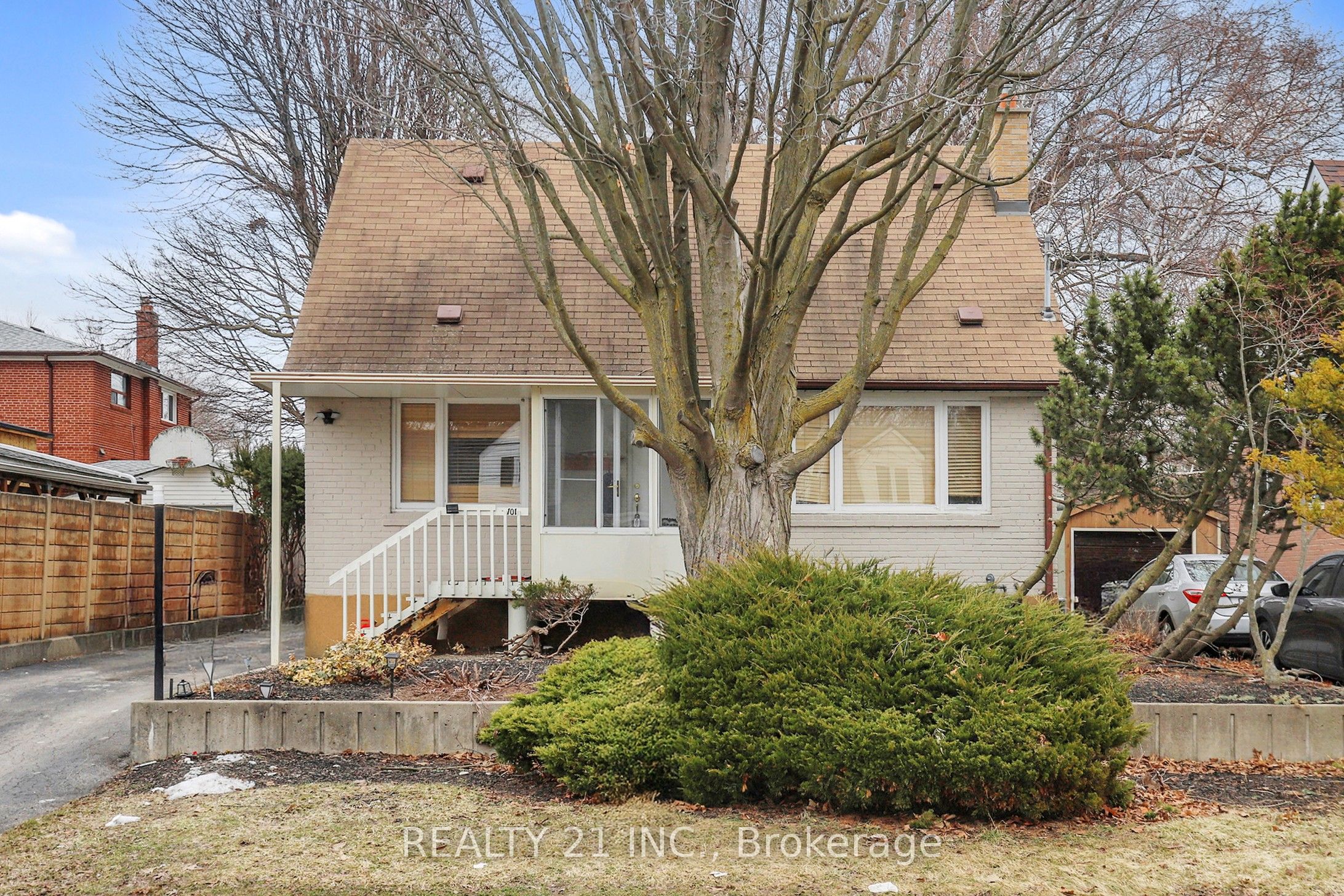 101 Natal Avenue, Toronto, ON, M1N 3V7
