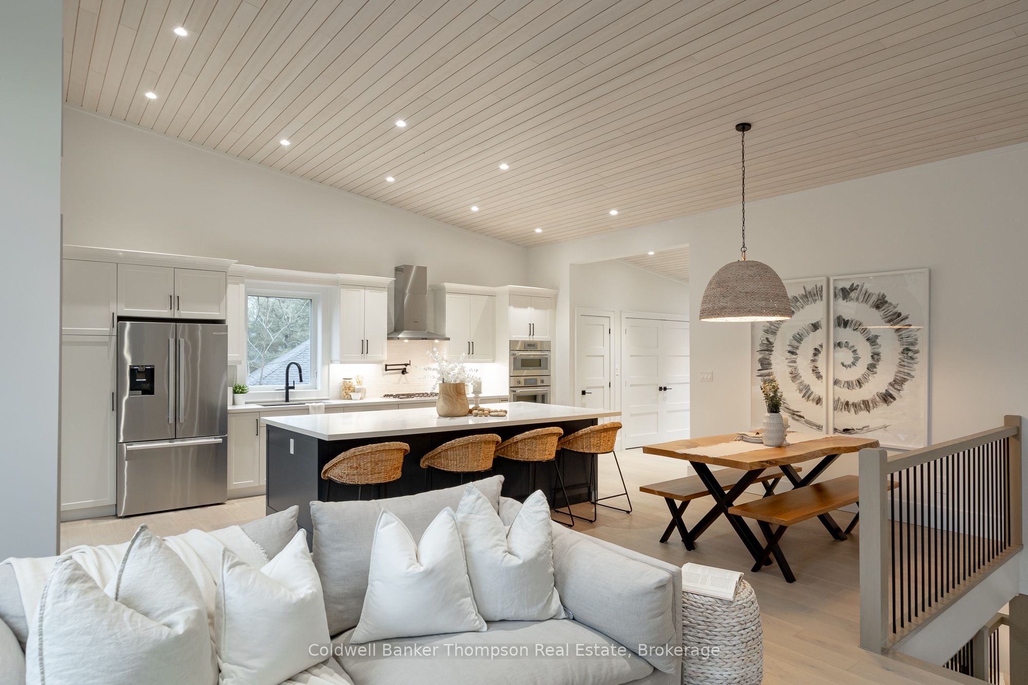 Additional image 3 of 10 St George's Court, Huntsville, ON, P1H 1B1