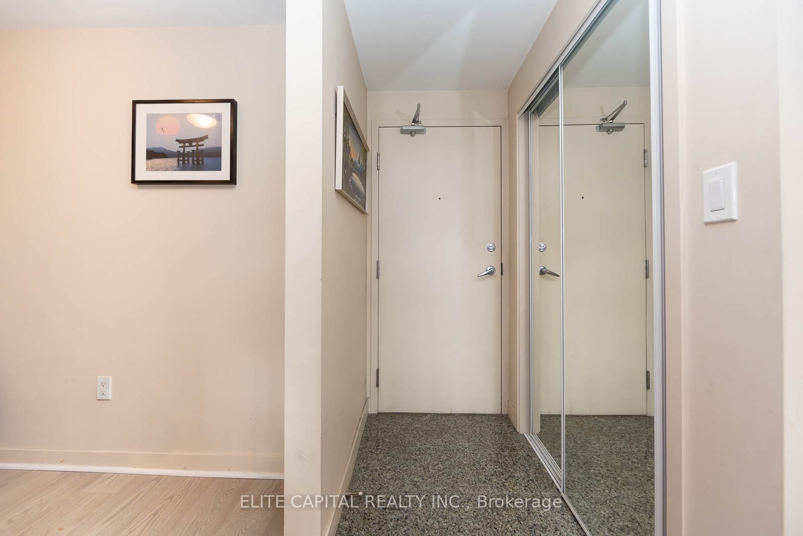 1008-10 Navy Wharf Court, Toronto, ON, M5V 3V2