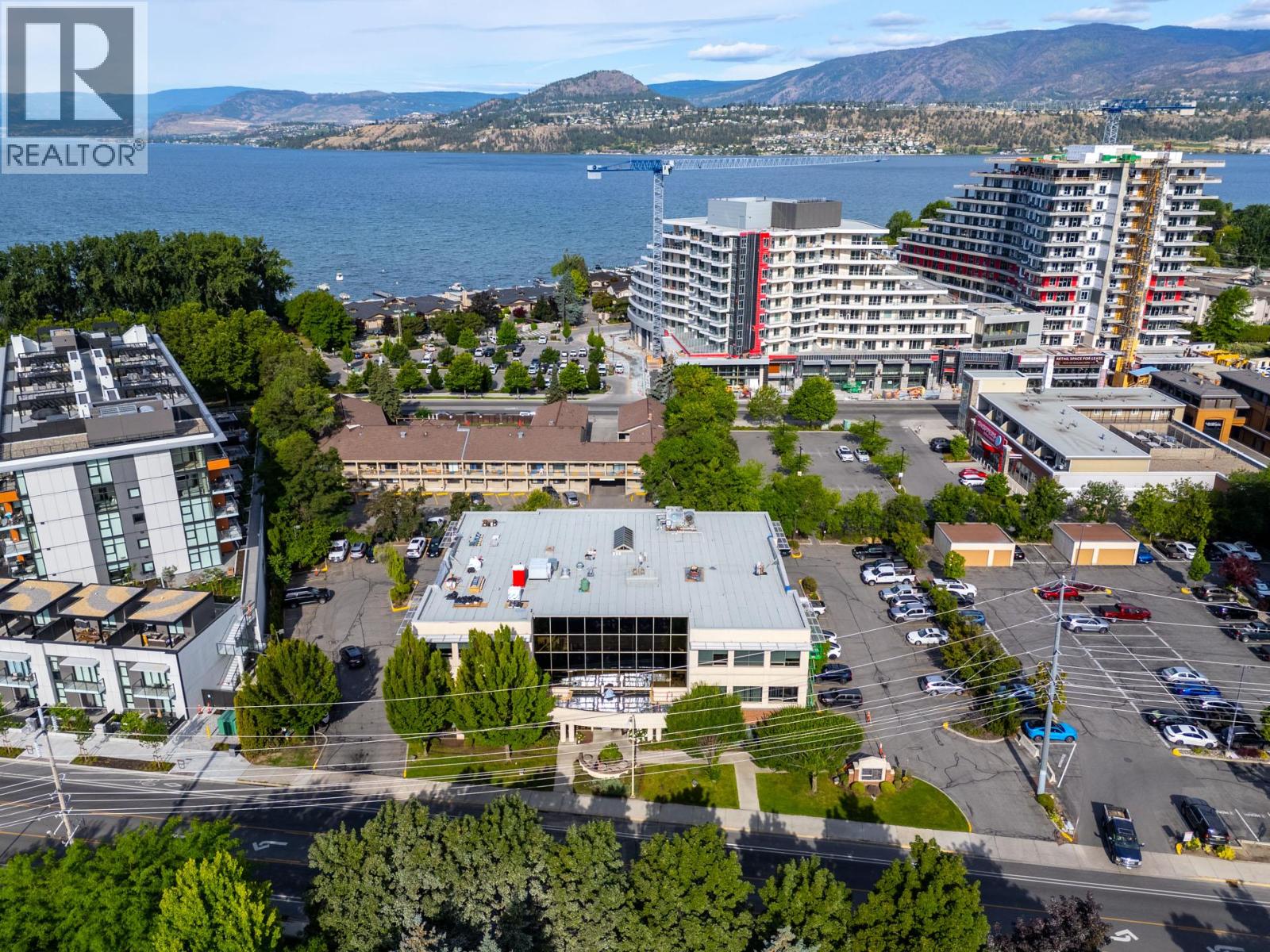 107-3330 Richter Street, Kelowna, BC, V1W4V5