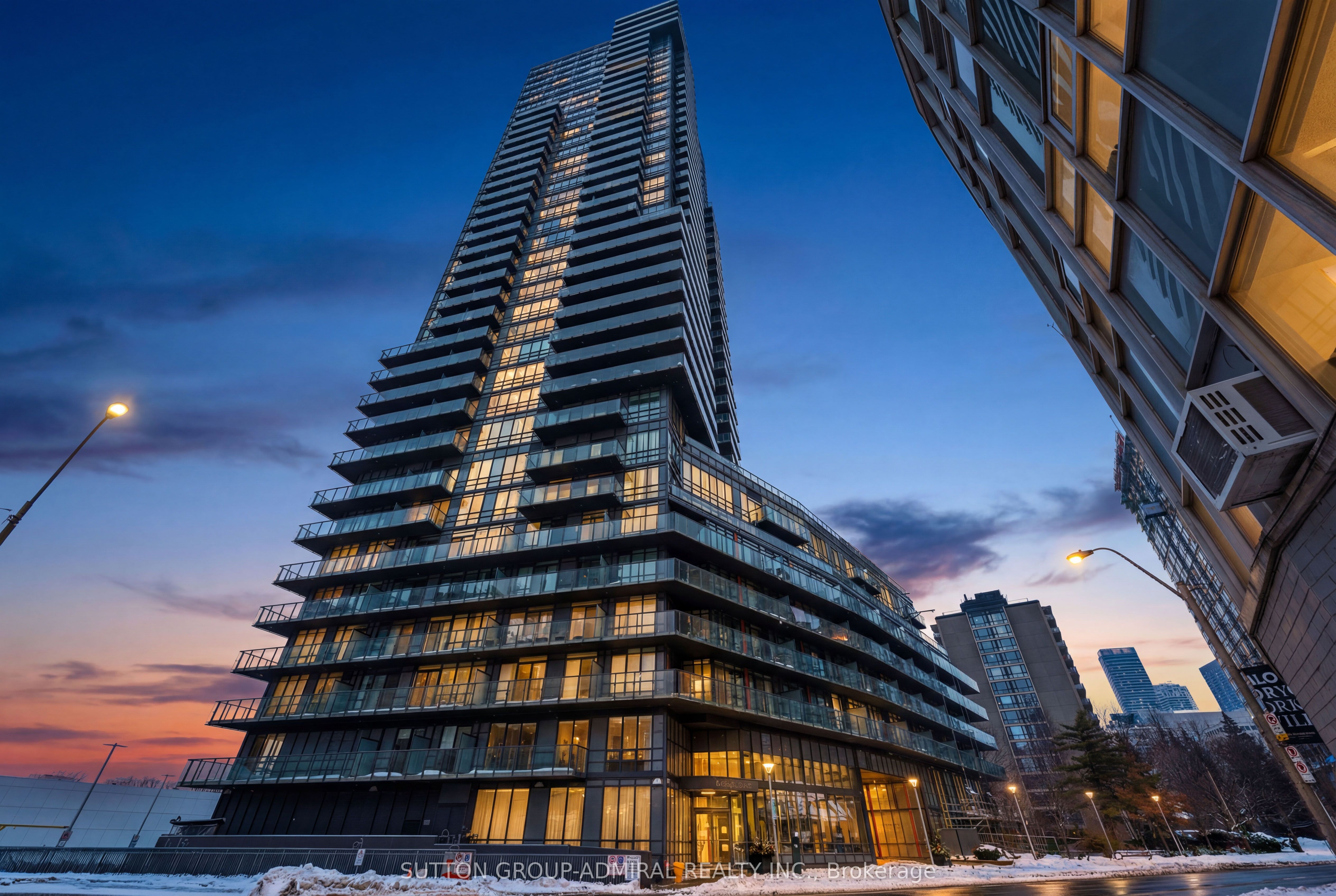 516-825 Church Street, Toronto, ON, M4W 3Z4