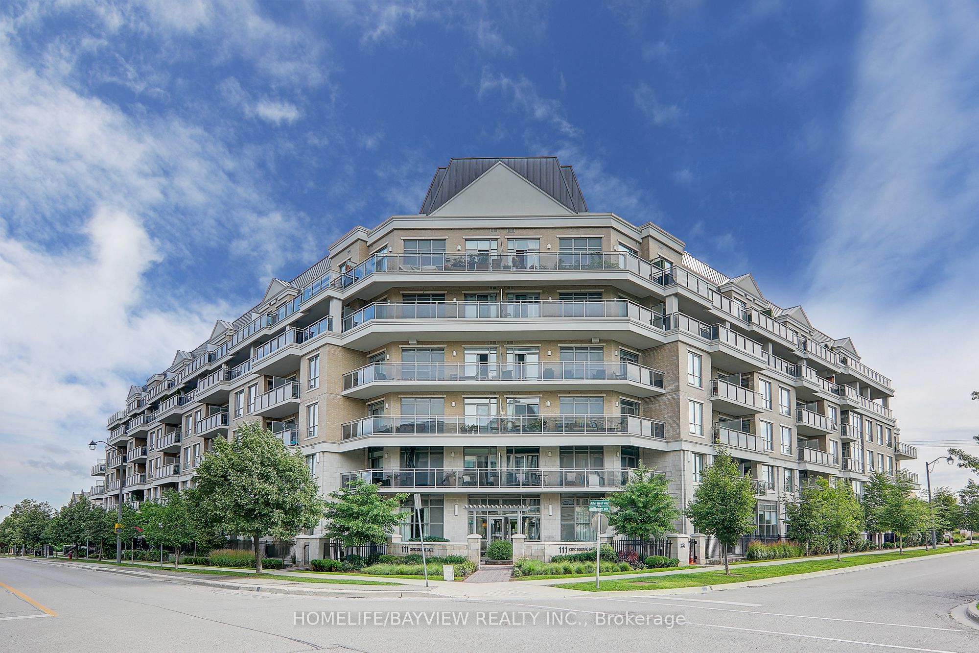 216-111 Civic Square Gate, Aurora, ON, L4G 0S6