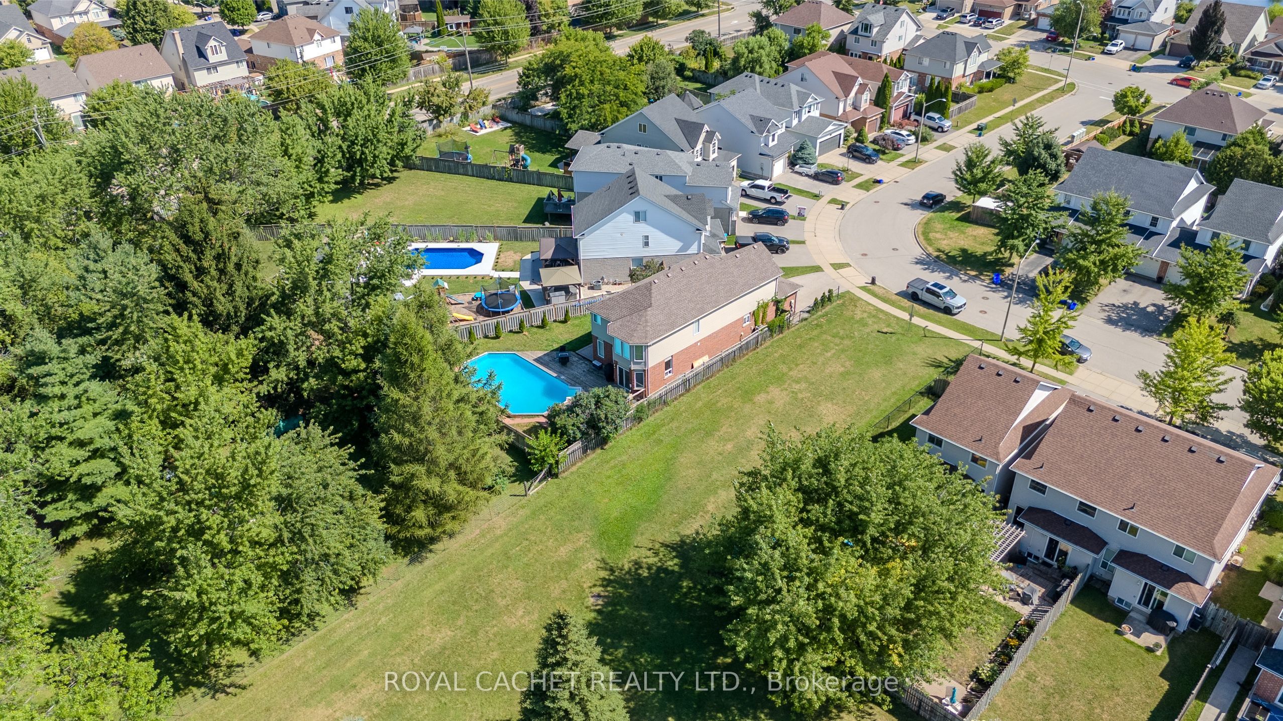 Additional image 4 of 36 Calvin Court, Cambridge, ON, N3C 4J5