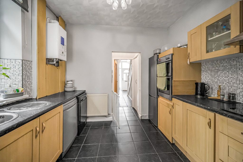 Additional image 11 of 3 bed end terrace house for saleThomas Street, Abertridwr, Caerphilly CF83