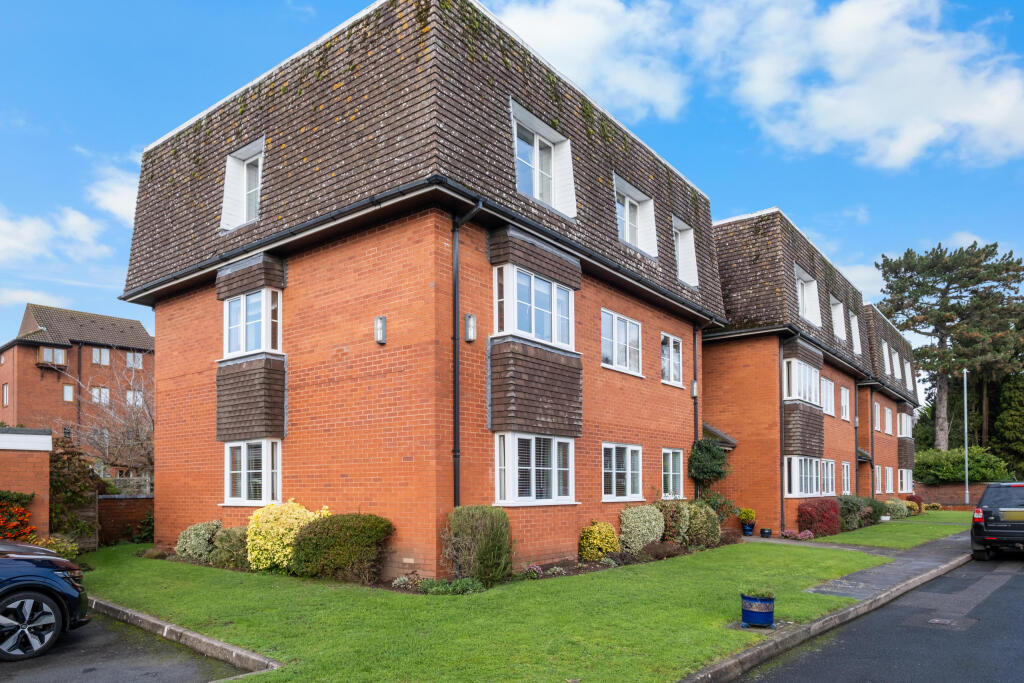 Flat 3, Raglan Court, 30 New Road, Bromsgrove B60 2JJ