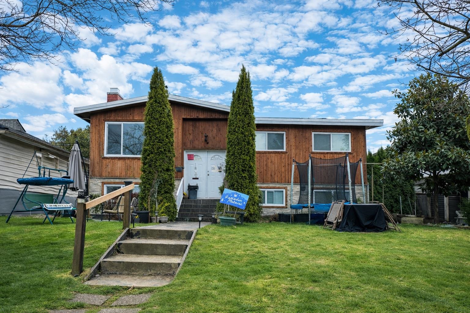 6710 St Charles Place, Burnaby, BC, V5H 3V9