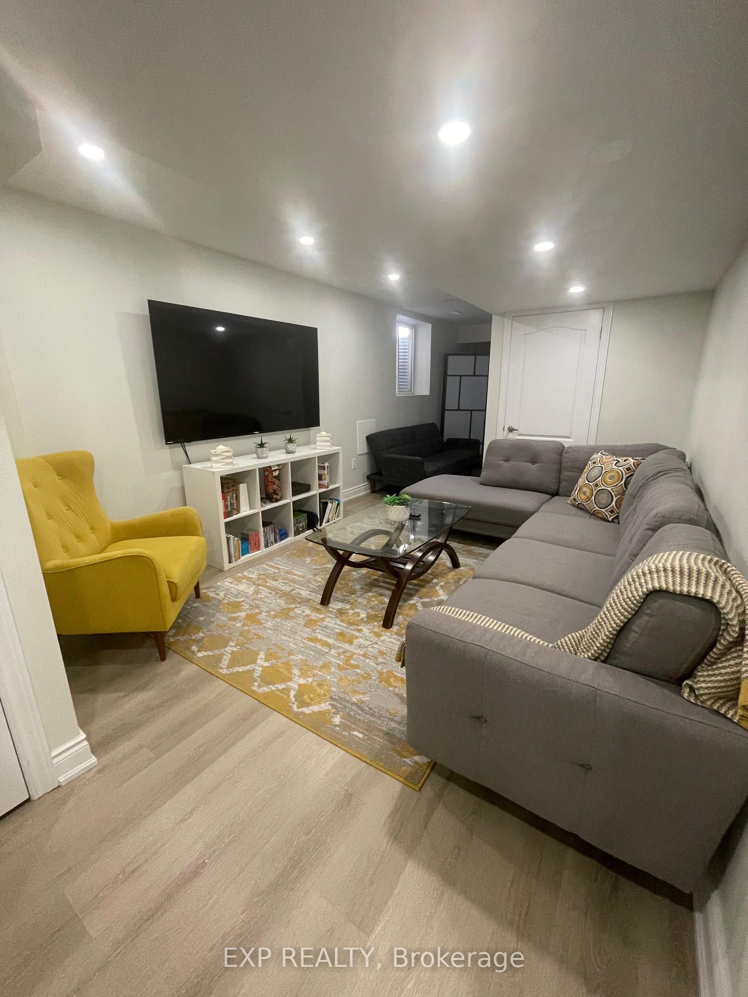BSMT-138 Aylesbury Drive, Brampton, ON, L7A 0W6