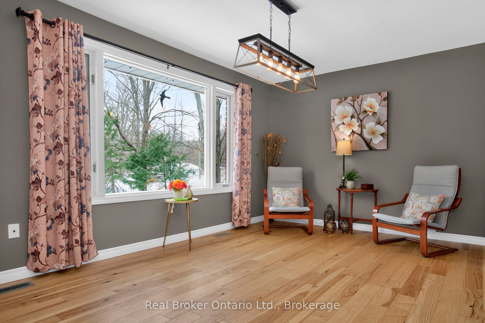 16 Mundy Avenue, Tiny, ON, L9M 0B5 photo 4