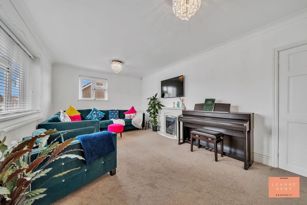 Additional image 6 of 2 bed flat for saleTempleton Avenue, Llanishen CF14