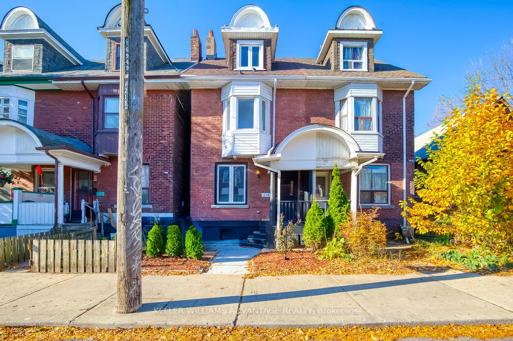 218 Broadview Avenue, Toronto, ON, M4M 2G5