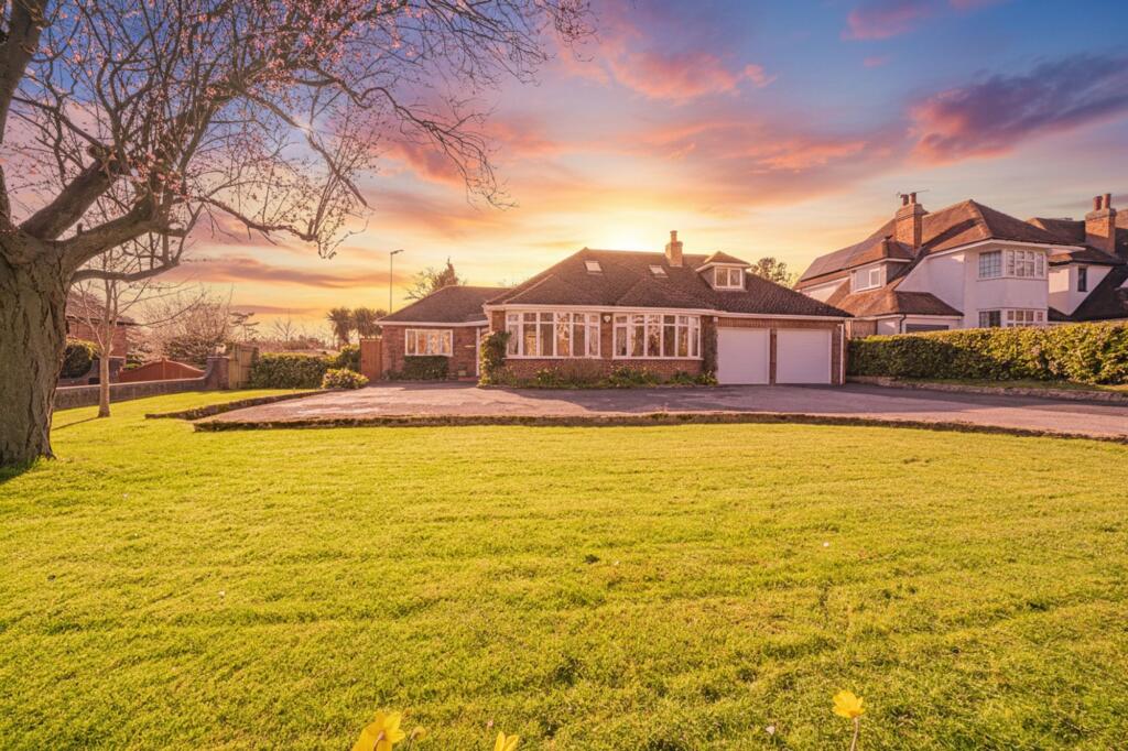 Manor Road, Dorridge, B93