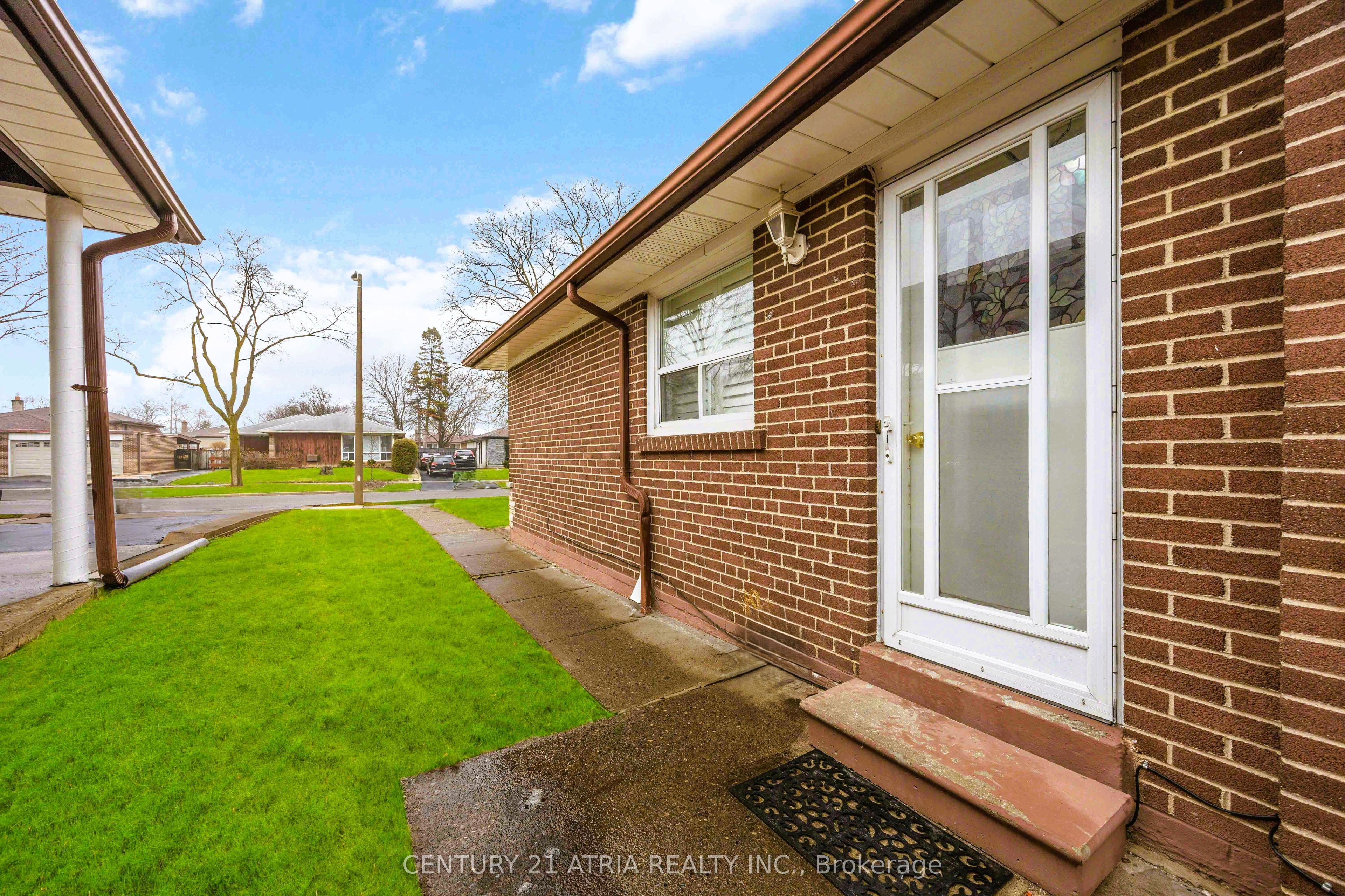 60 Council Crescent, Toronto, ON, M3J 1J6 photo 2
