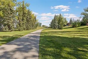 Additional image 3 of 3-5315 53 Avenue NW, Calgary, AB, T3A 2E7