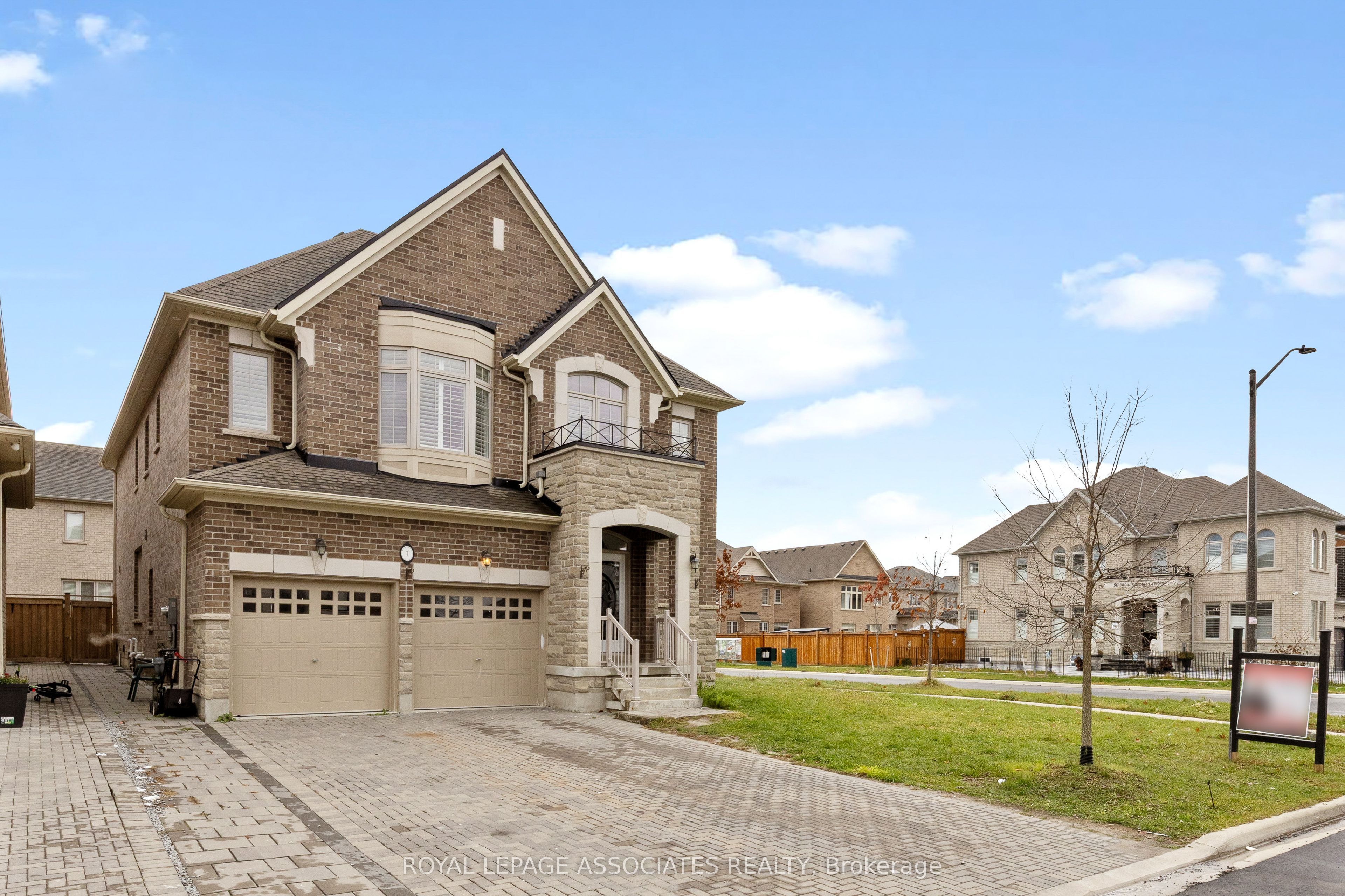 1 Morningstar Avenue, Whitby, ON, L1R 0P2
