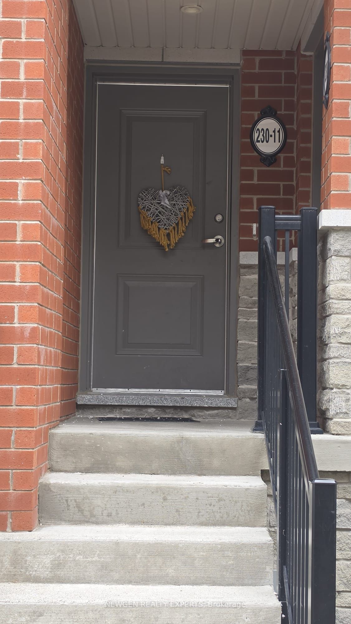 11-230 Lagerfeld Drive, Brampton, ON, L7A 5G9