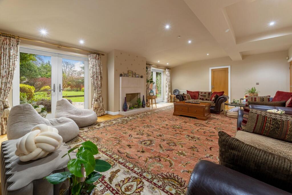 Additional image 4 of Wentworth Road, Four Oaks Estate, B74