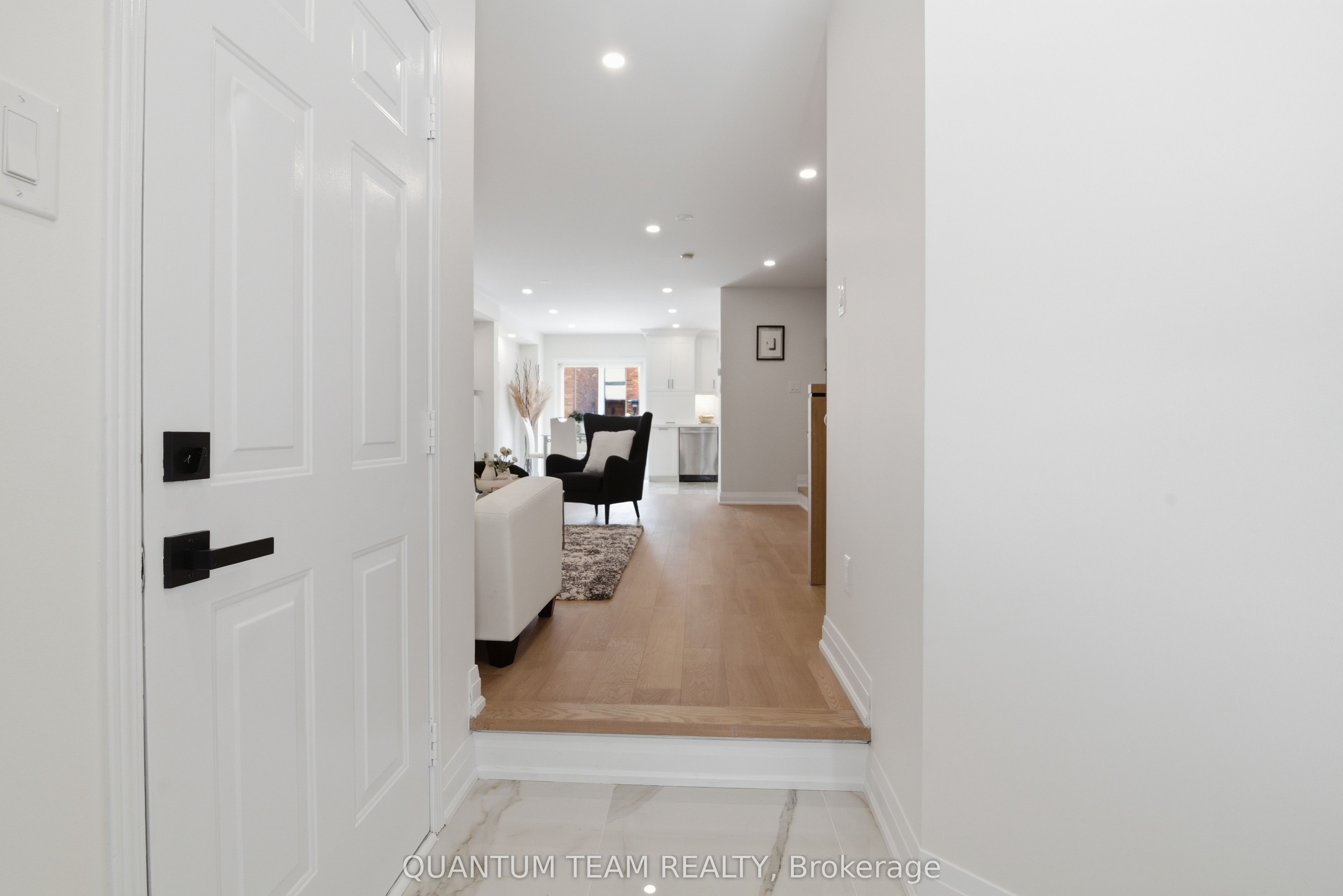 Additional image 3 of 14 Arabia Gate, Brampton, ON, L6R 2N9