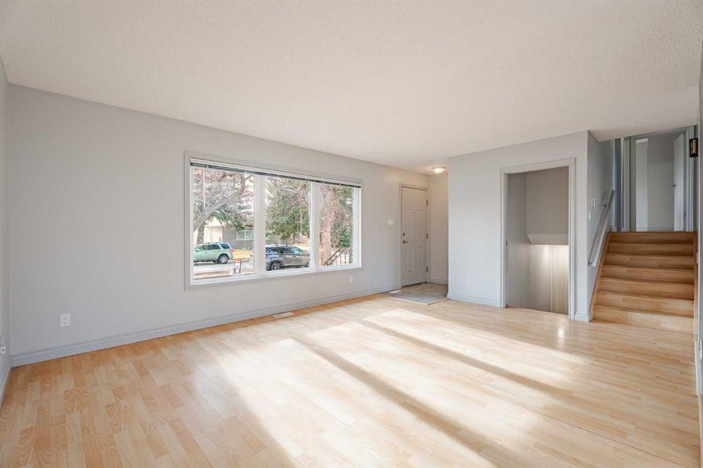 Additional image 2 of 4707 Brockington Road NW, Calgary, AB, T2L 1R5