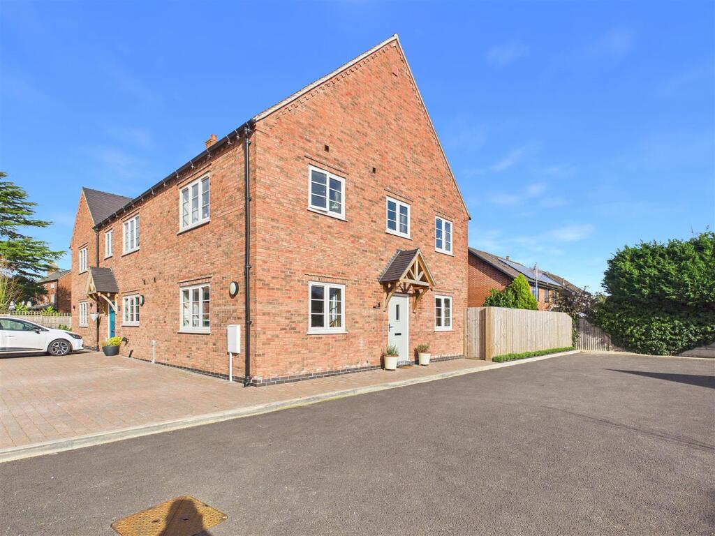 Elizabeth Grove, Elford, Tamworth