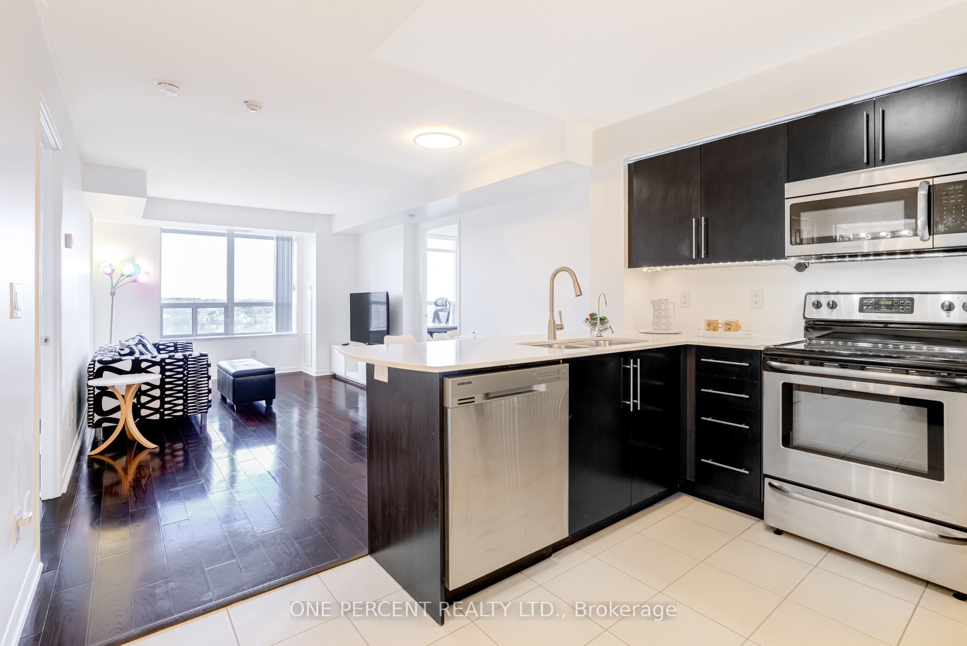 LPH02-73 King William Crescent, Richmond Hill, ON, L4B 0C2