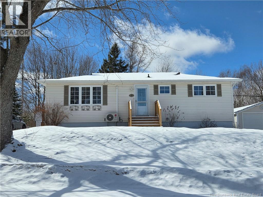 22 Boyd Avenue, Moncton, NB, E1A4C3