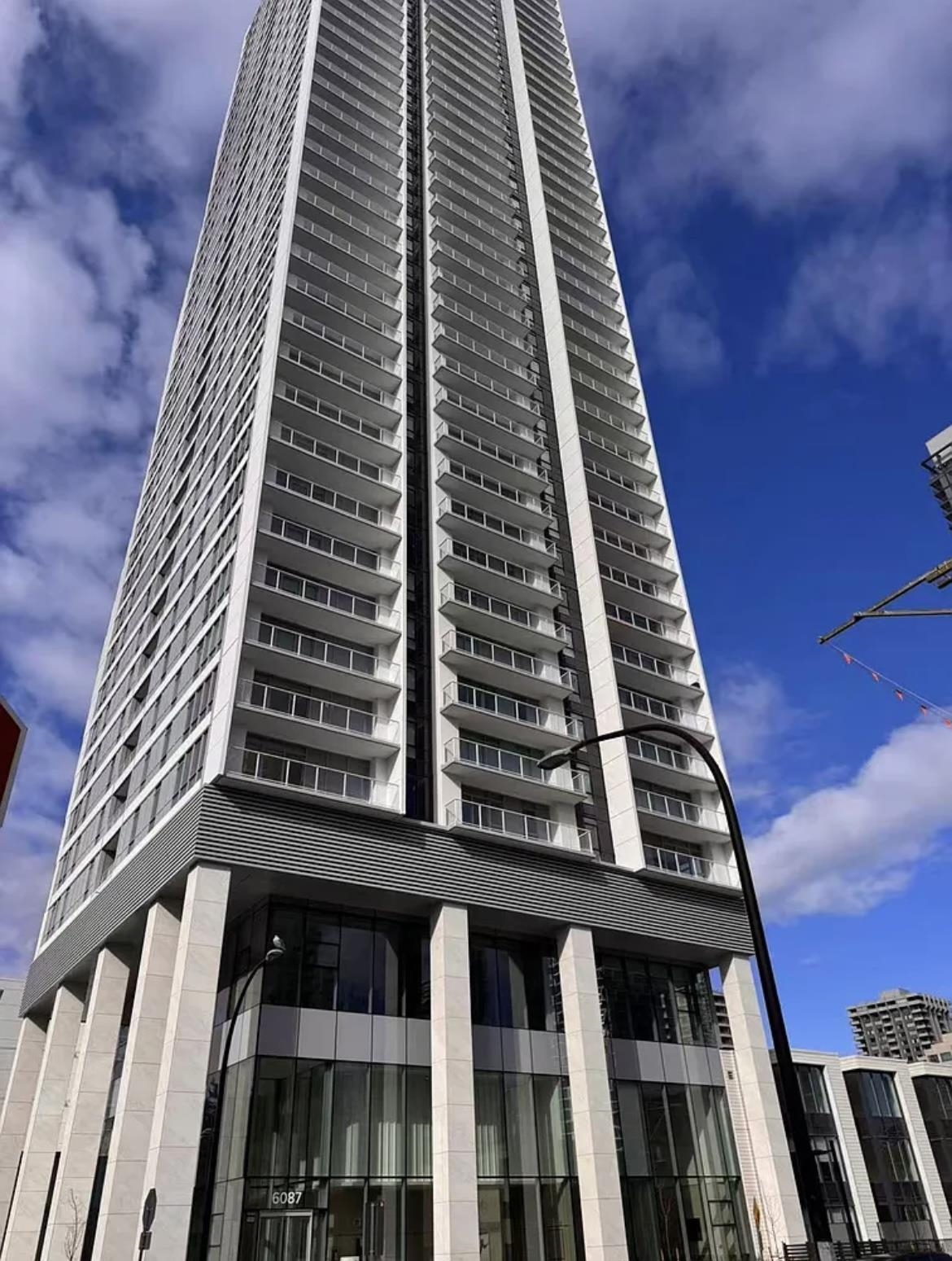 2304-2B2B1De-6087 Wilson Ave Avenue, Burnaby, BC, V5H 0M1