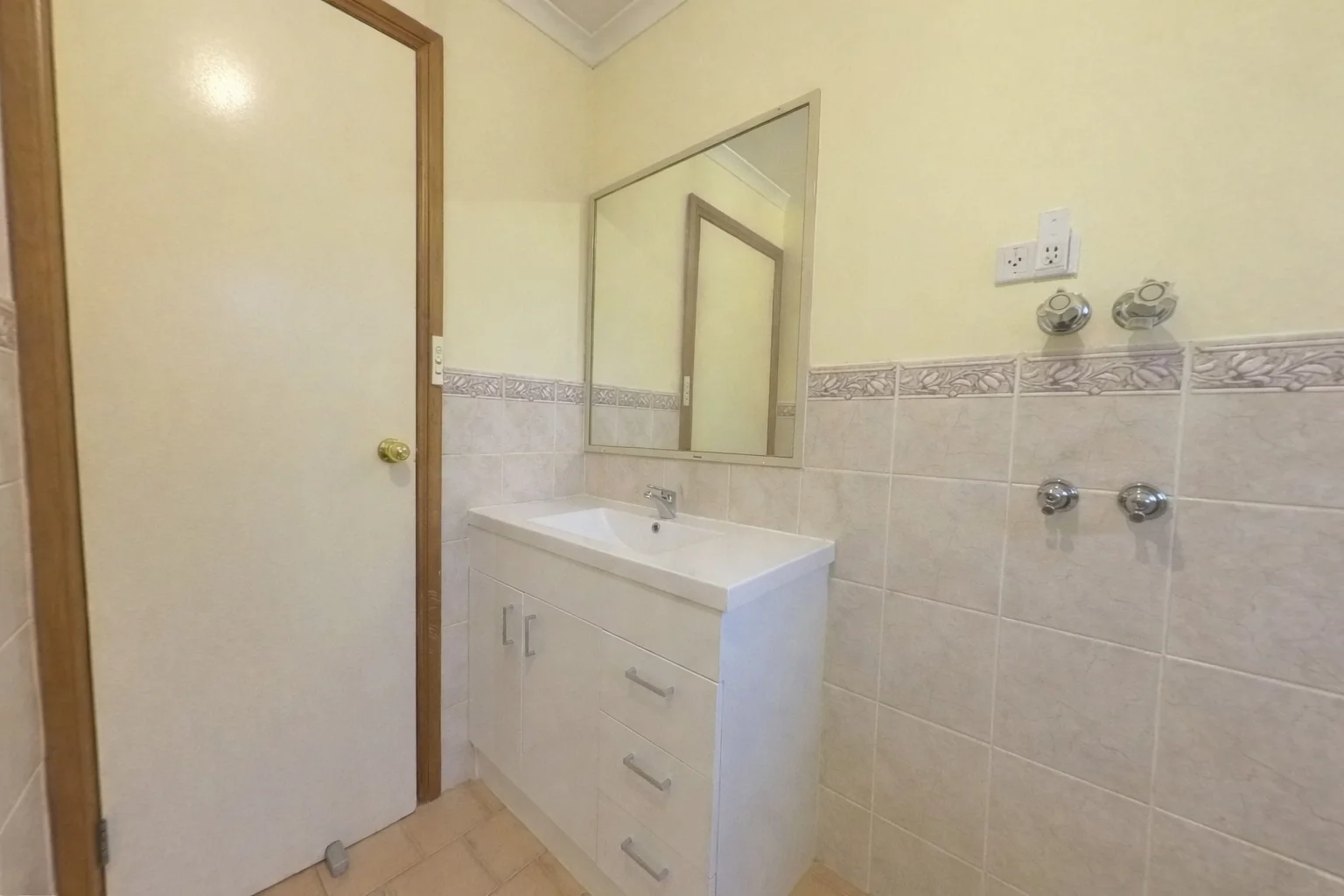 Additional image 5 of 6/41 Hay Rd, Darlington Point NSW 2706