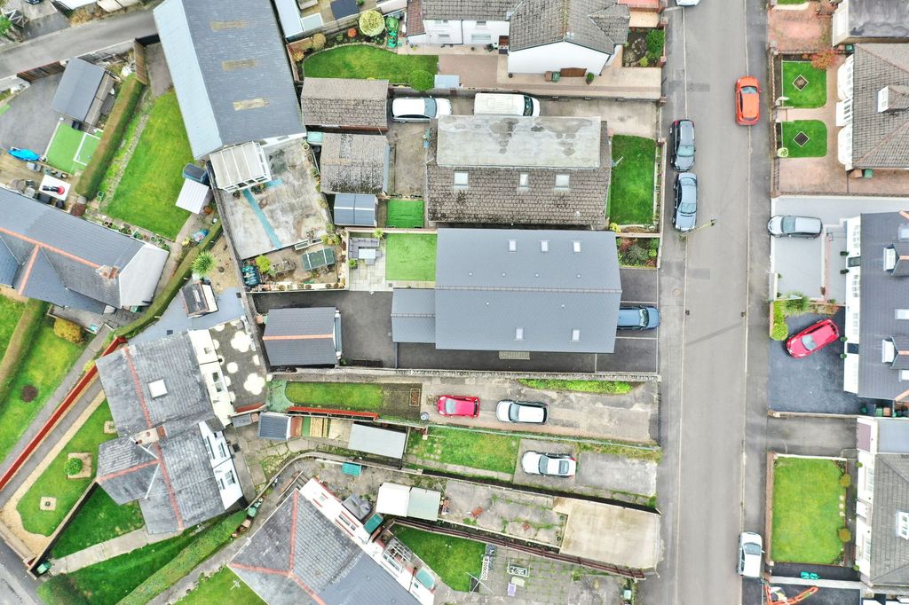 Additional image 38 of 4 bed detached house for saleGwerthonor Lane, Gilfach CF81
