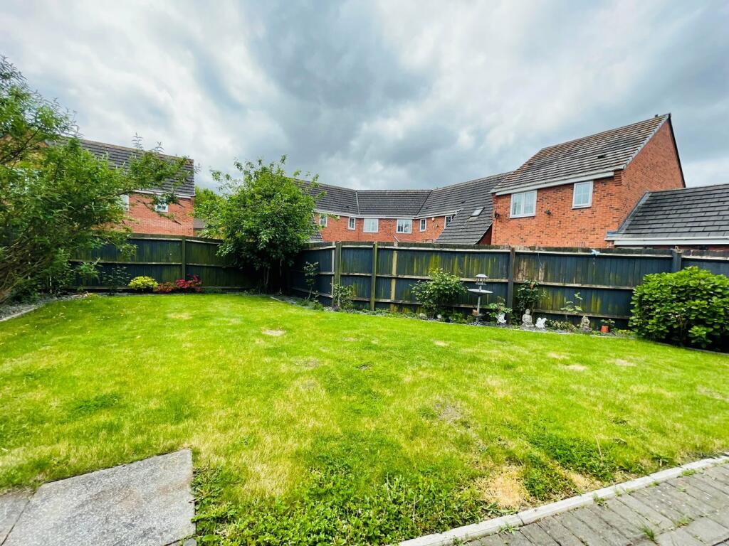 Additional image 25 of York Crescent, West Bromwich, B70