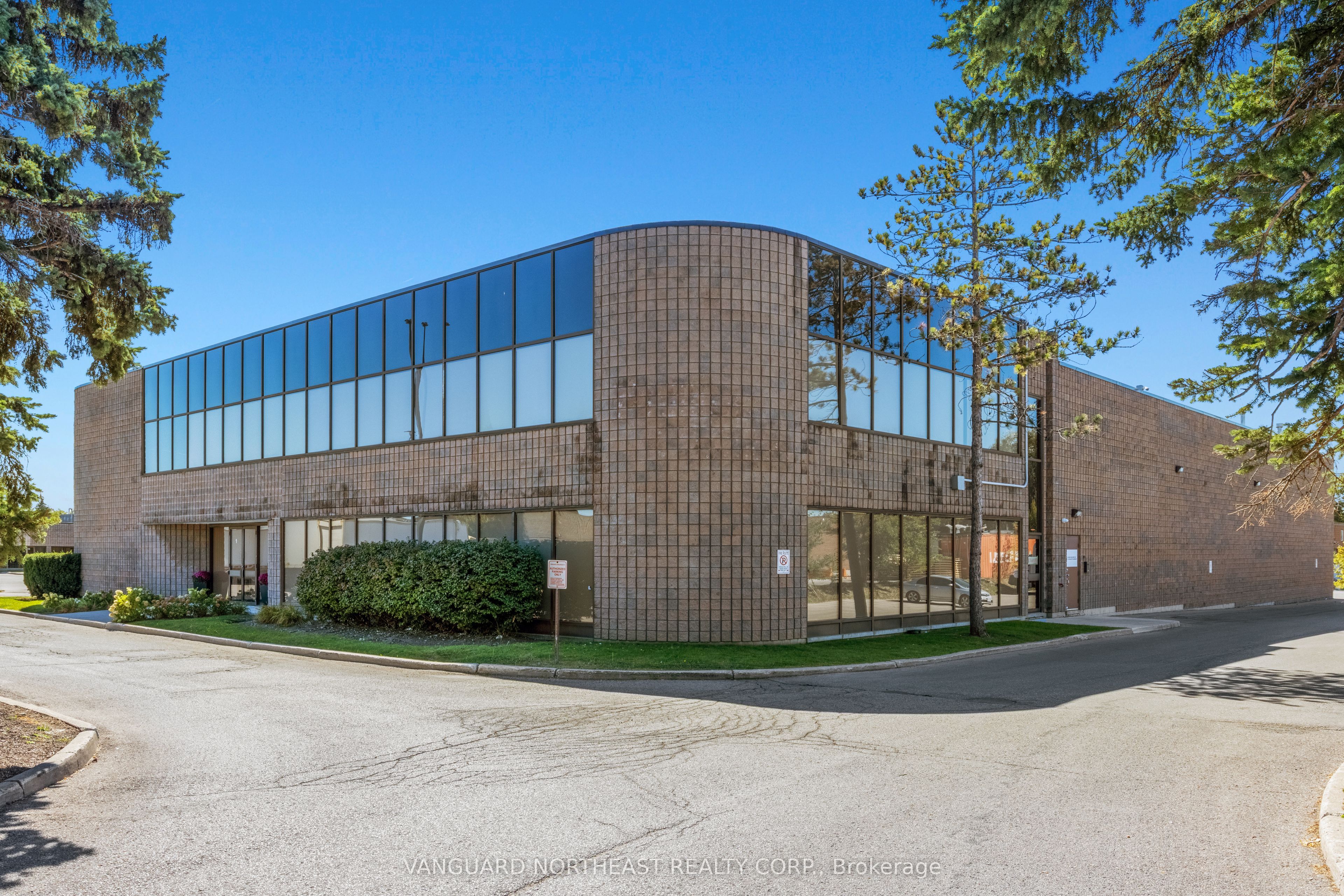 1A-90 Nolan Court, Markham, ON, L3R 4L9