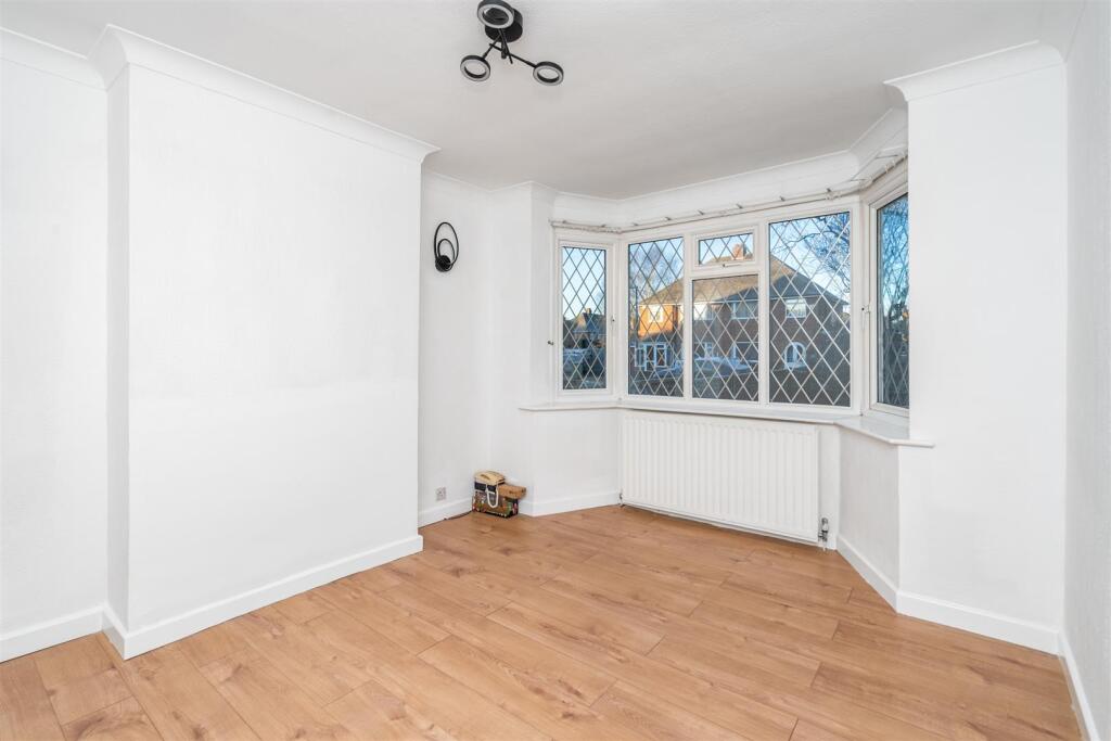 Ufton Close, Shirley photo 3