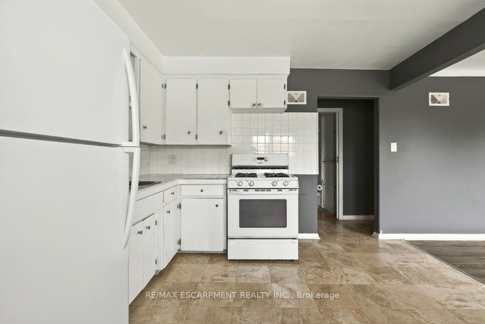 Additional image 5 of Back Unit-66 Queen Street S, Thorold, ON, L2V 3N5