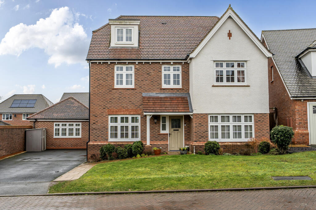 Engine Close, Bromsgrove, B60