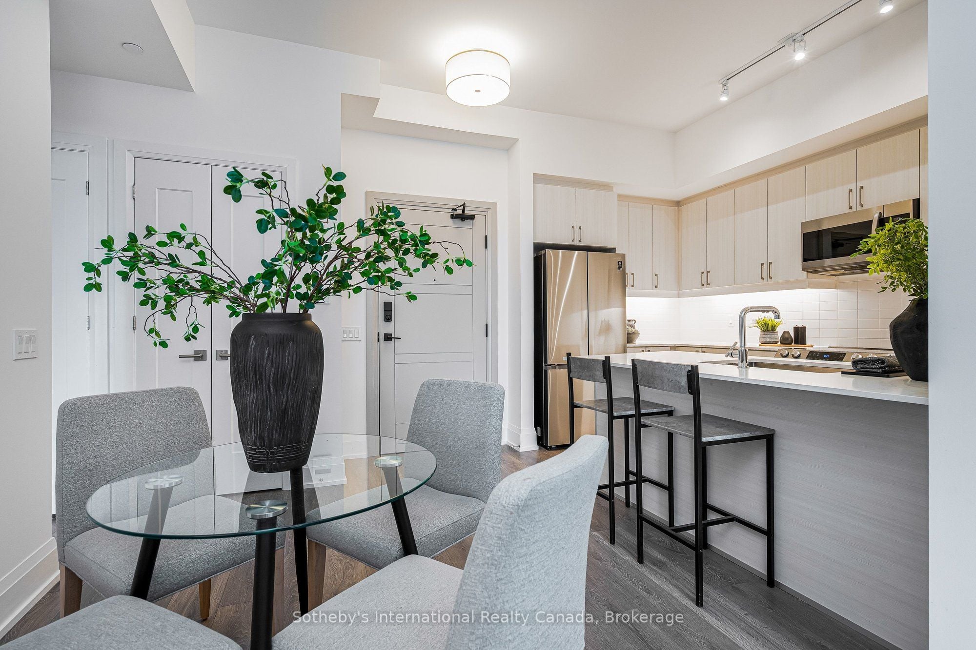 301-1 Hume Street, Collingwood, ON, L9Y 0X3 photo 4
