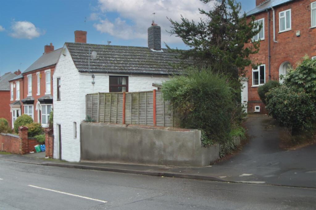 Furlong Lane, Halesowen