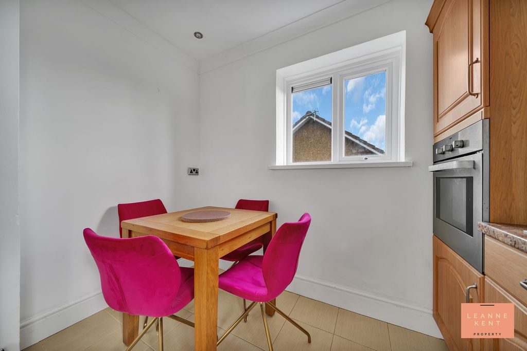 Additional image 12 of 2 bed flat for saleTempleton Avenue, Llanishen CF14