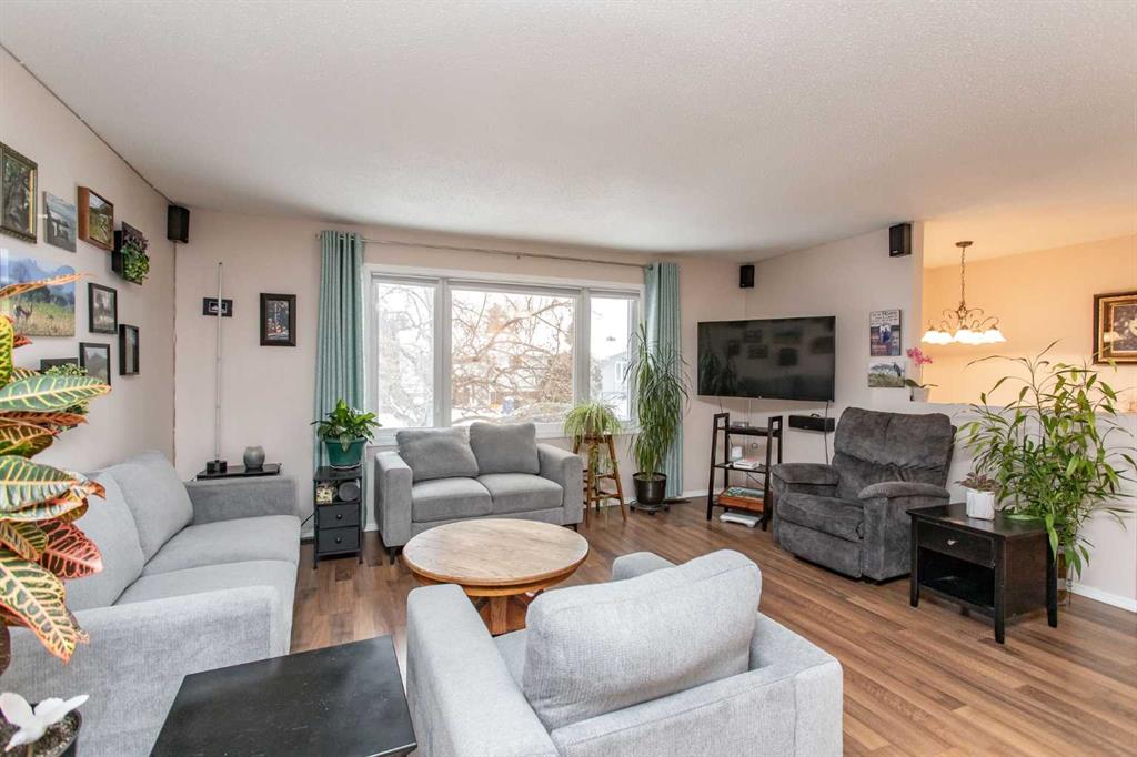 Additional image 4 of 10 Patterson Crescent, Red Deer, AB, T4P 1J5